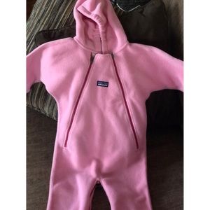 Patagonia infant bunting suit
